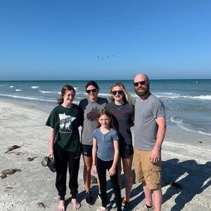 Meet your Posher, Carrie